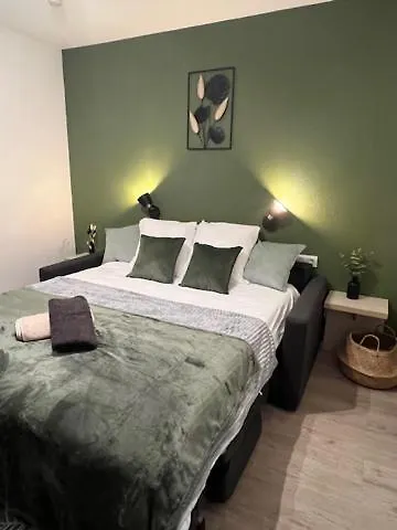 Studio Appart\'Hotel Gare Tgv - 317 contacts